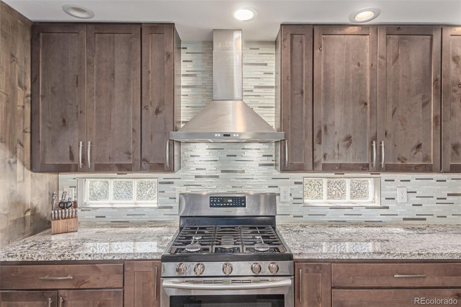 MLS Image #13 for 1011 s valentia street,denver, Colorado