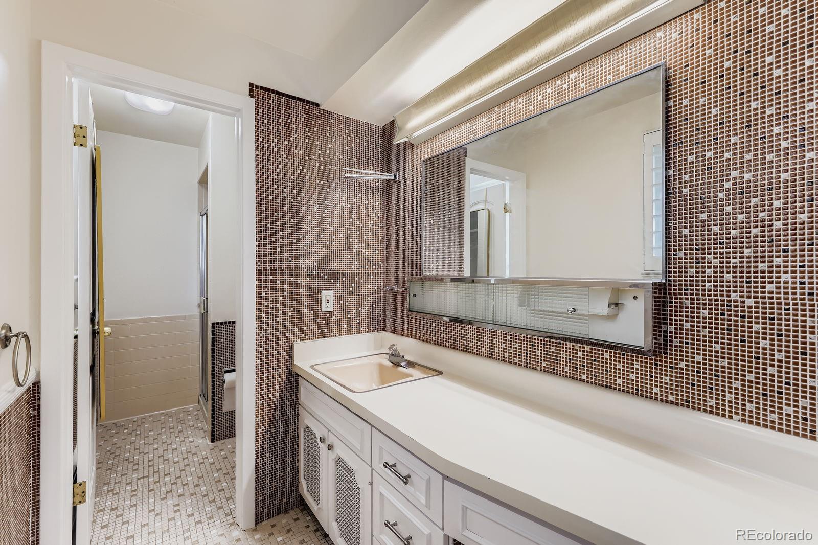MLS Image #12 for 2789 s ivan way,denver, Colorado