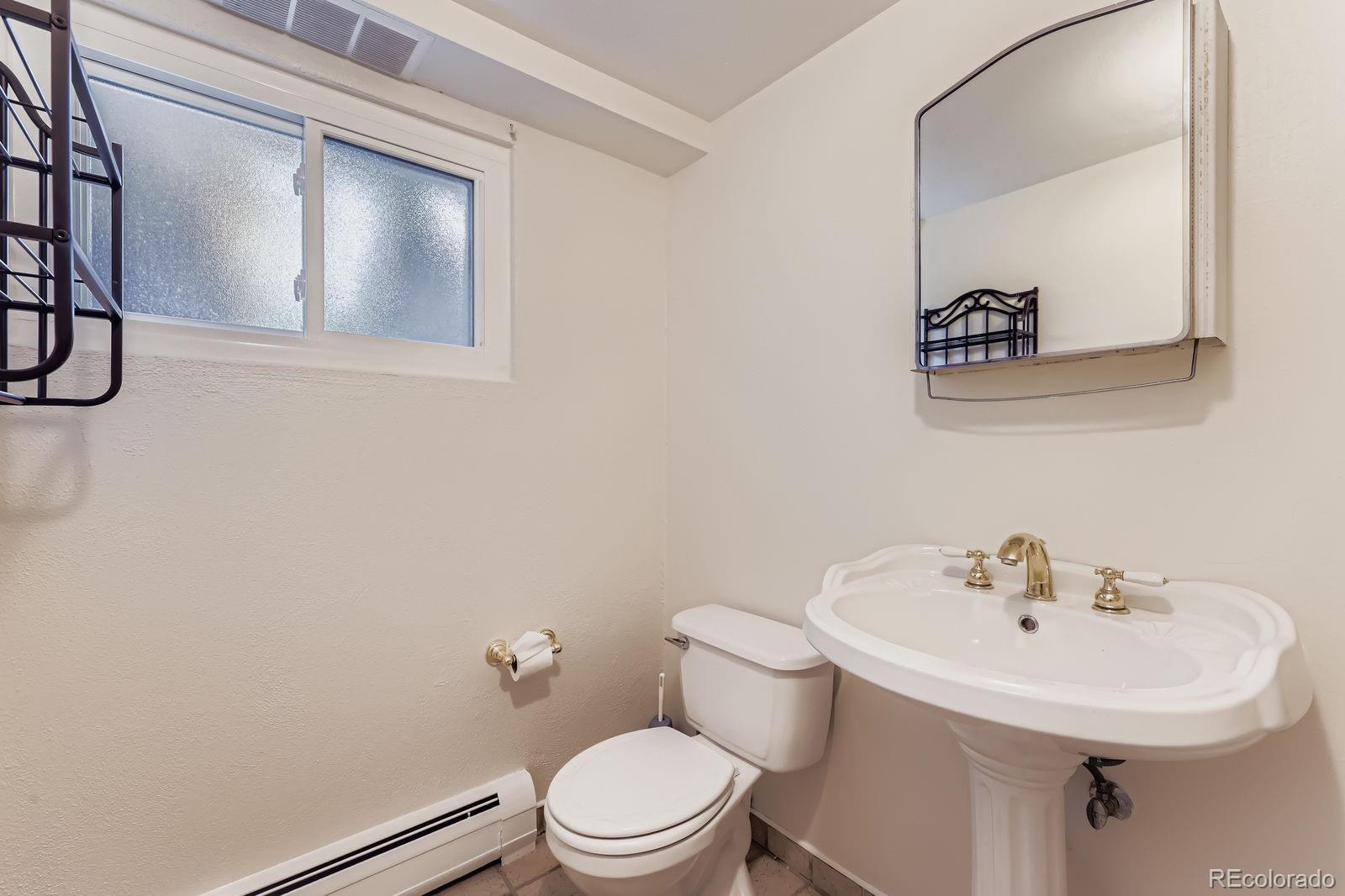 MLS Image #20 for 2789 s ivan way,denver, Colorado