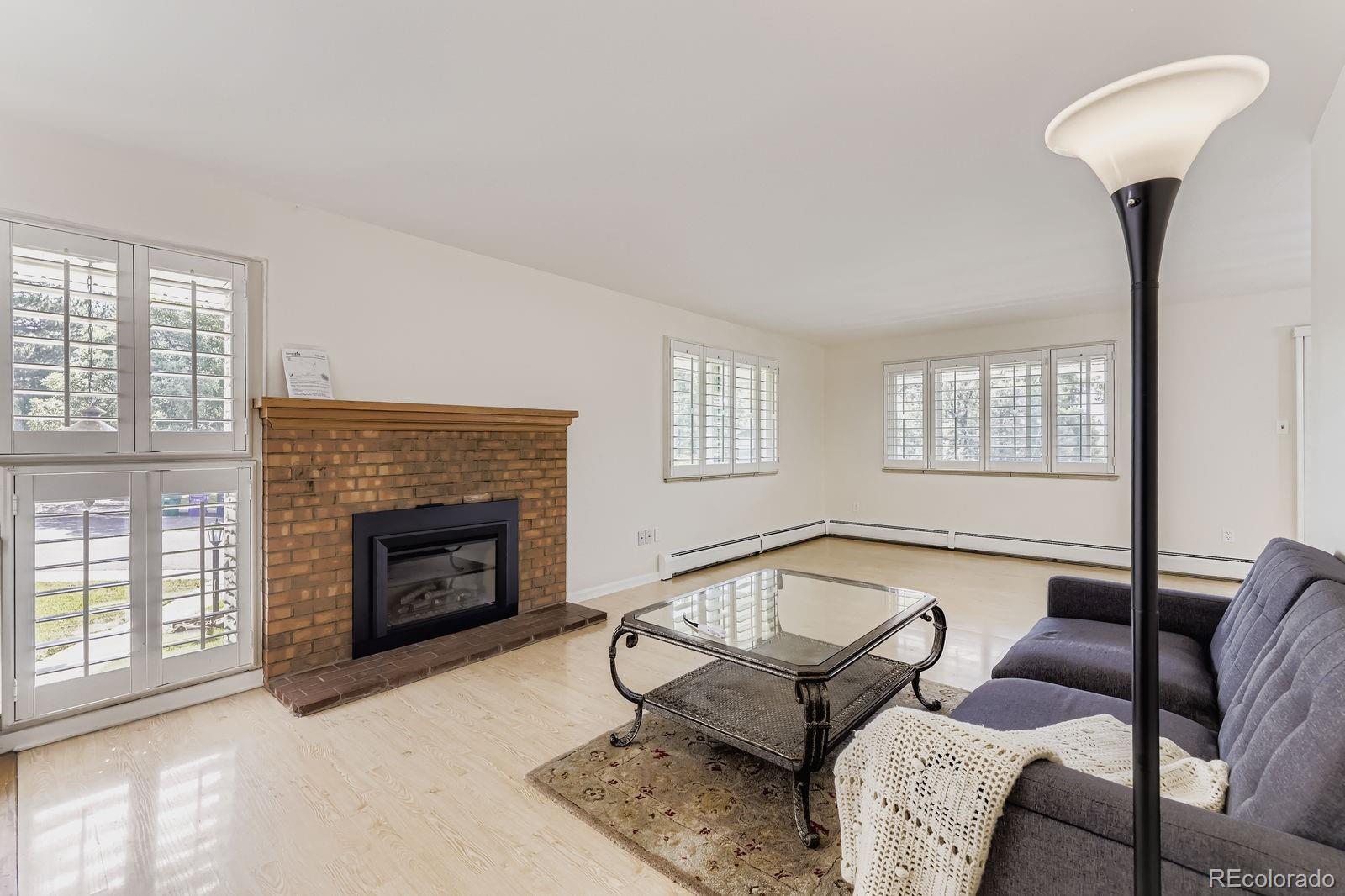 MLS Image #3 for 2789 s ivan way,denver, Colorado