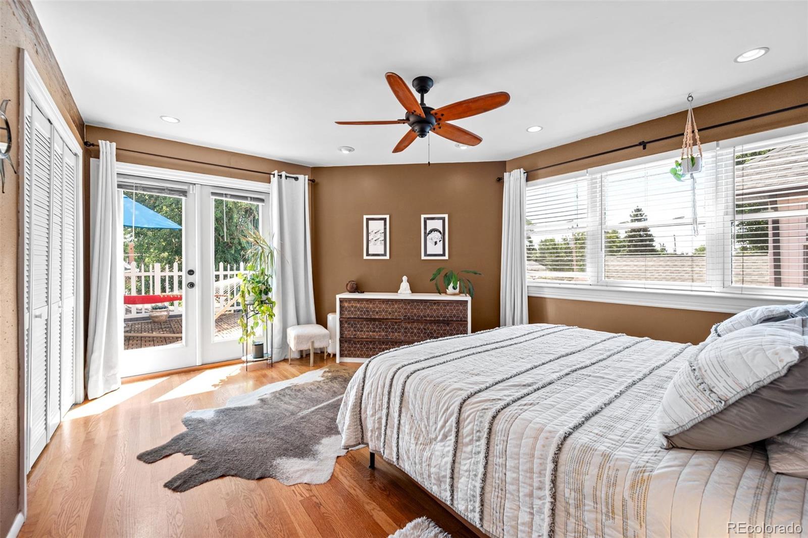 MLS Image #13 for 828 s pennsylvania street,denver, Colorado