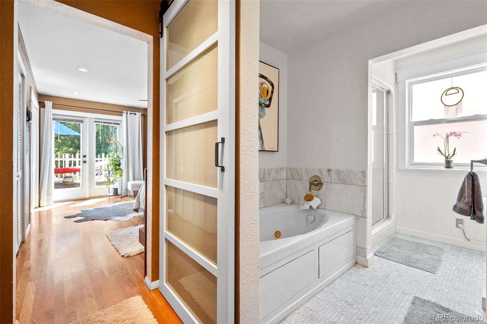 MLS Image #15 for 828 s pennsylvania street,denver, Colorado