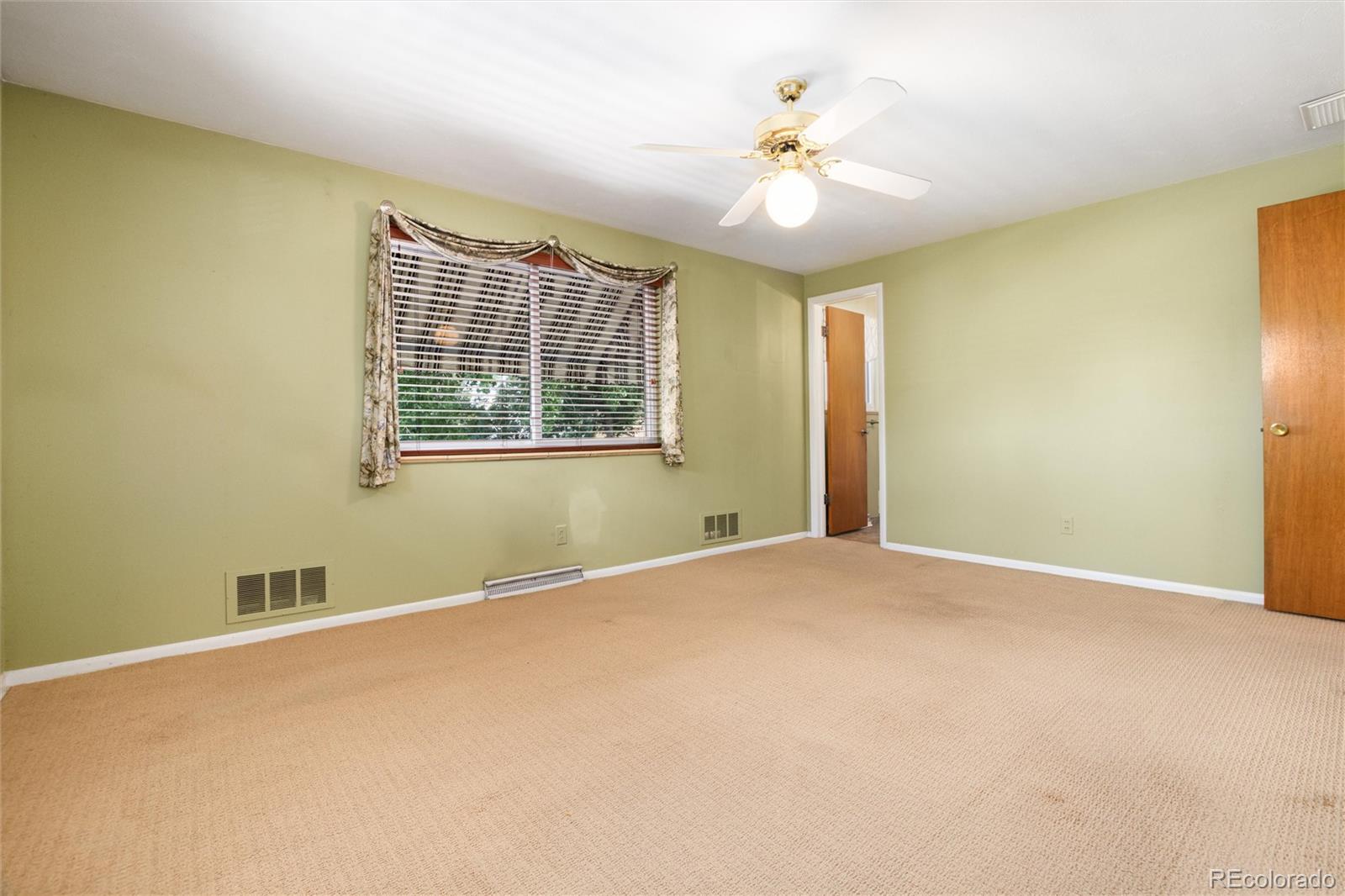 MLS Image #30 for 3092 s gray street,denver, Colorado