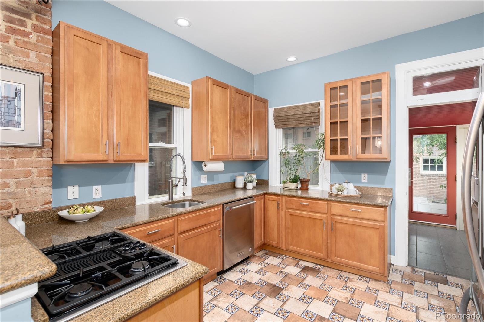 MLS Image #13 for 79 n washington street,denver, Colorado