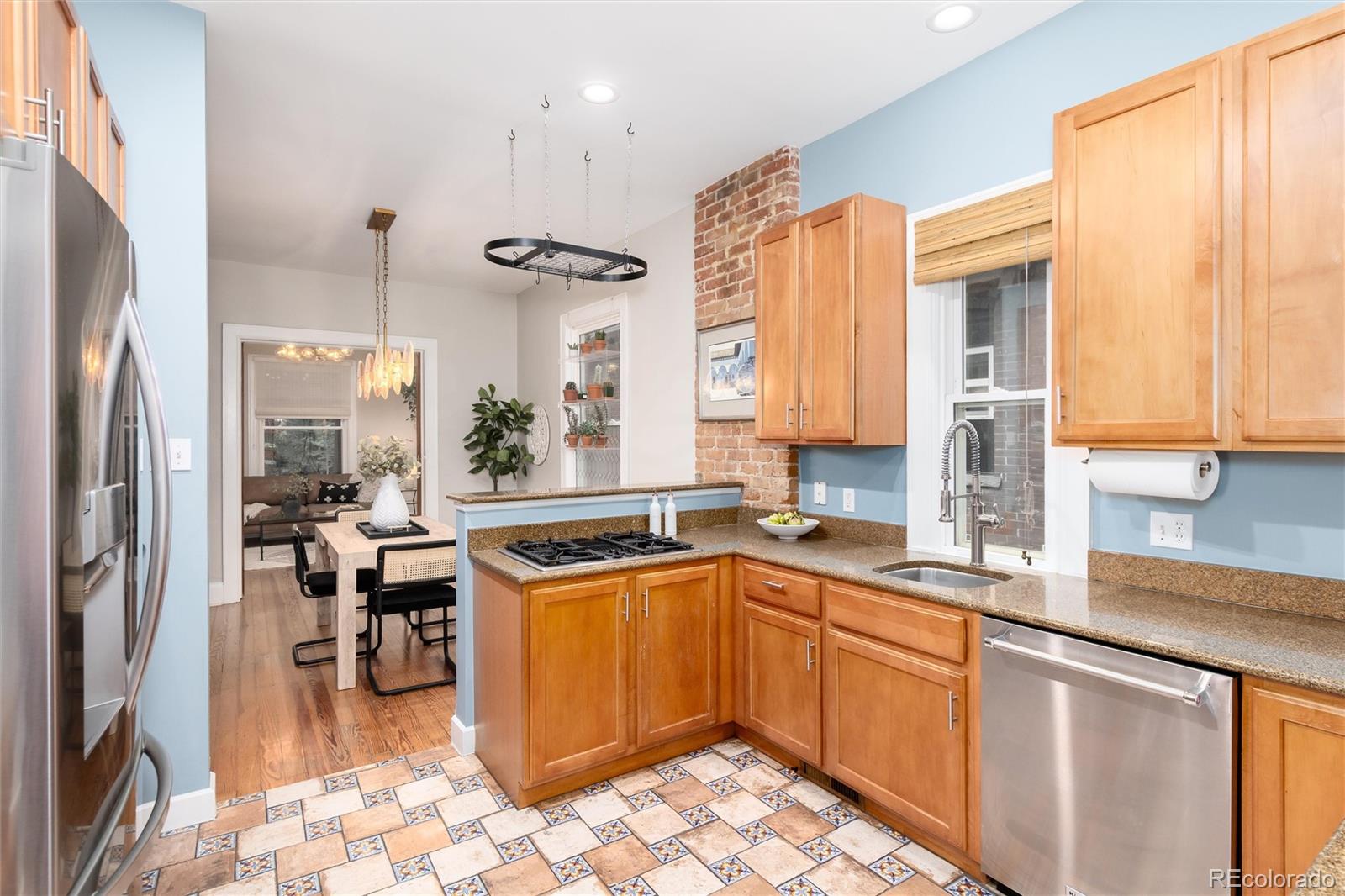MLS Image #14 for 79 n washington street,denver, Colorado