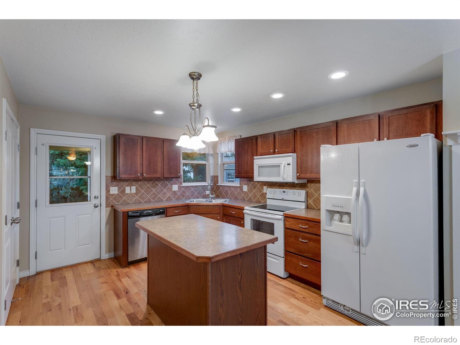 MLS Image #14 for 505  cimarron drive,ault, Colorado