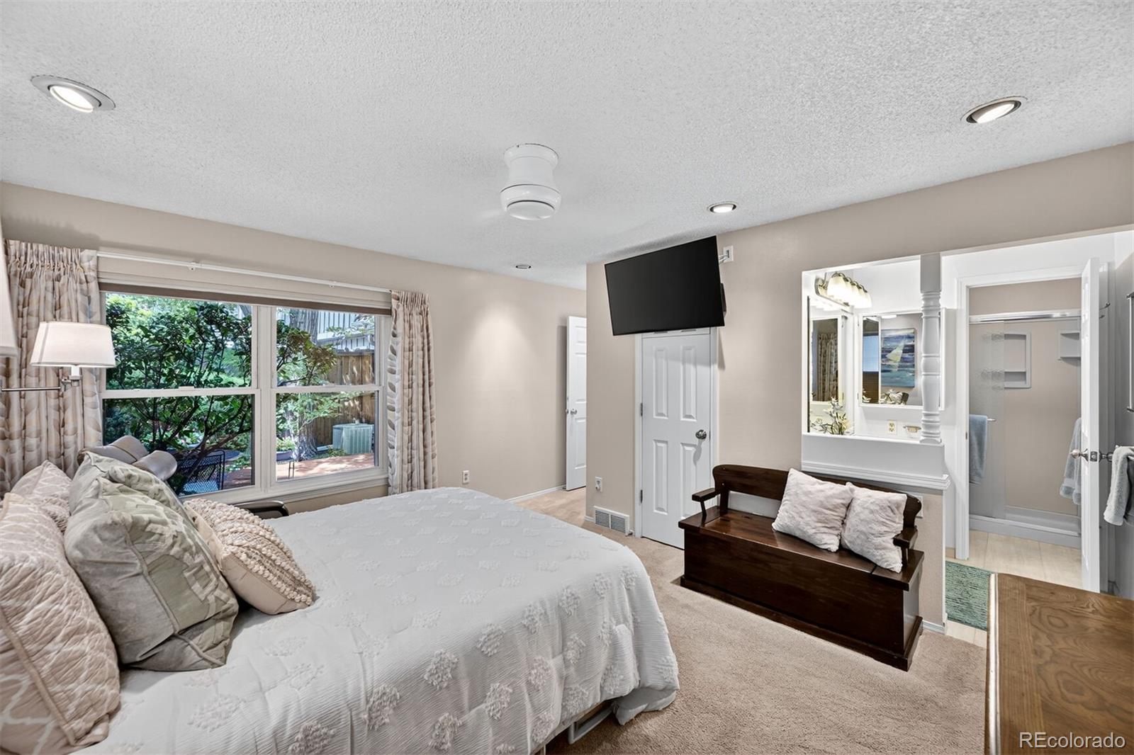 MLS Image #15 for 8631 e yale avenue,denver, Colorado
