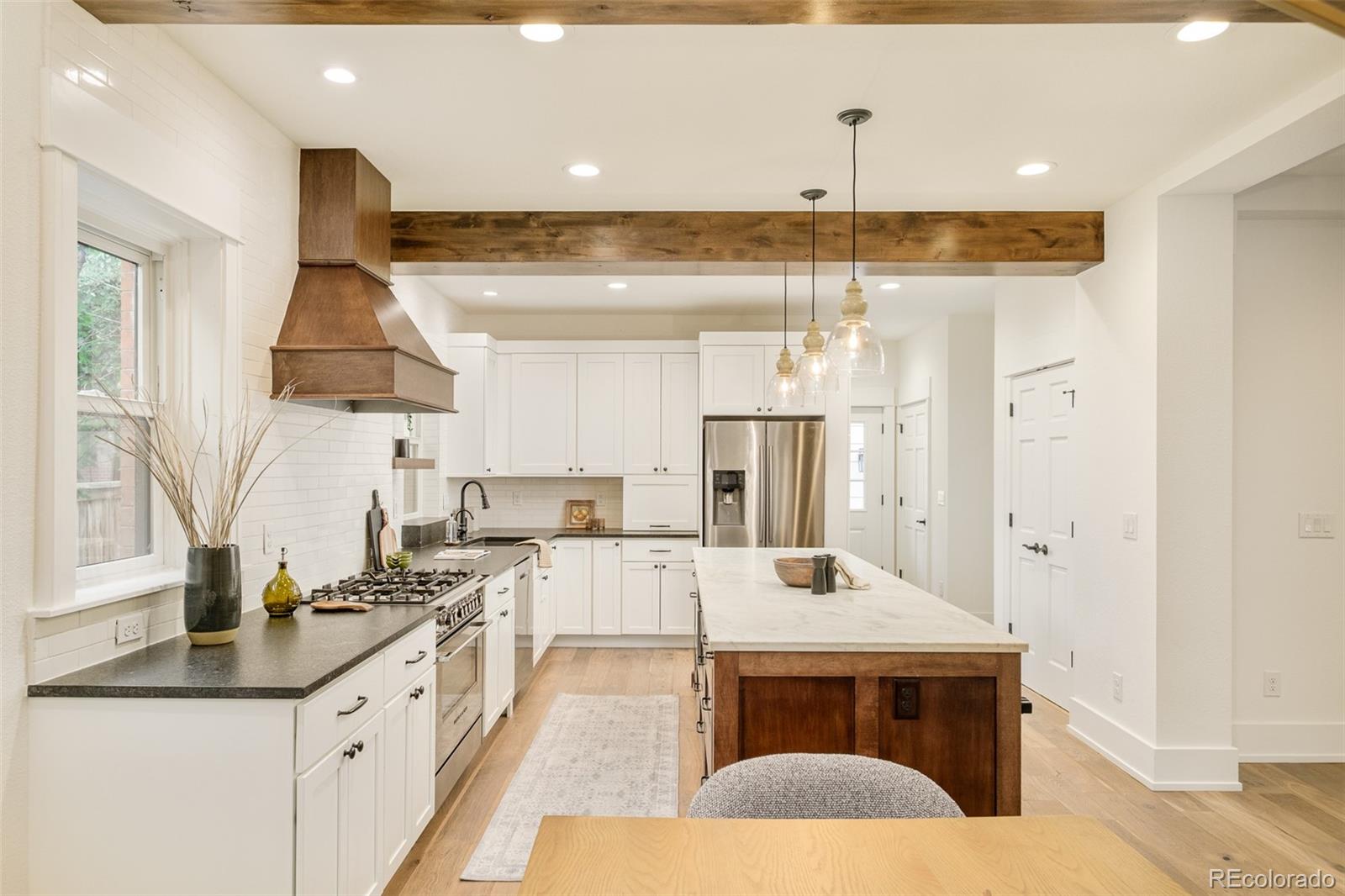 MLS Image #17 for 418 s pearl street,denver, Colorado