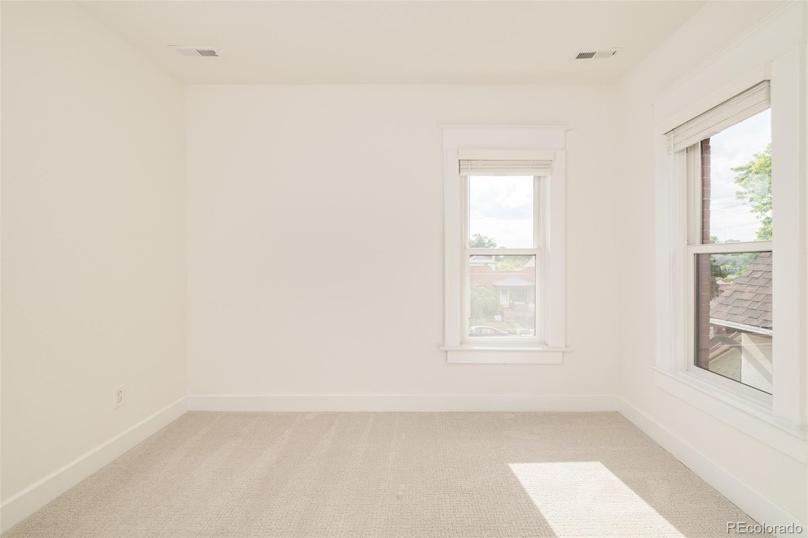 MLS Image #35 for 418 s pearl street,denver, Colorado