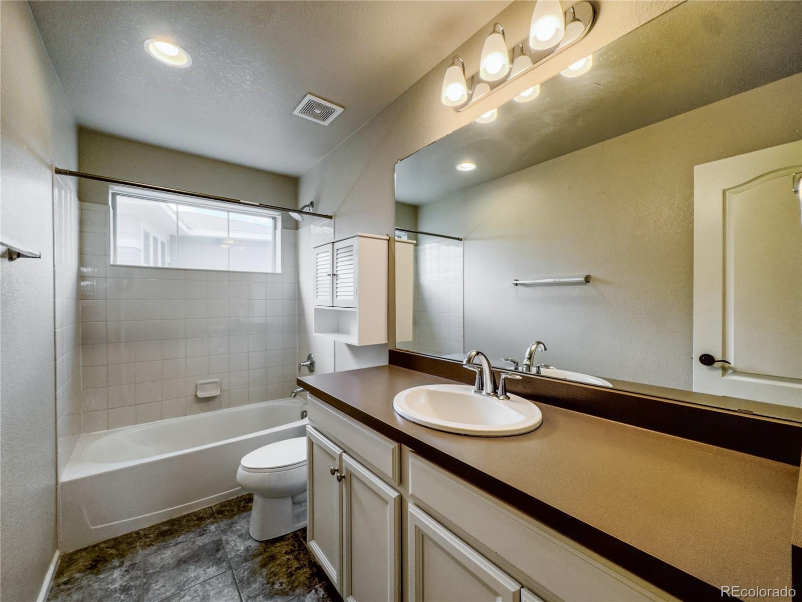MLS Image #18 for 26903 e easter place,aurora, Colorado