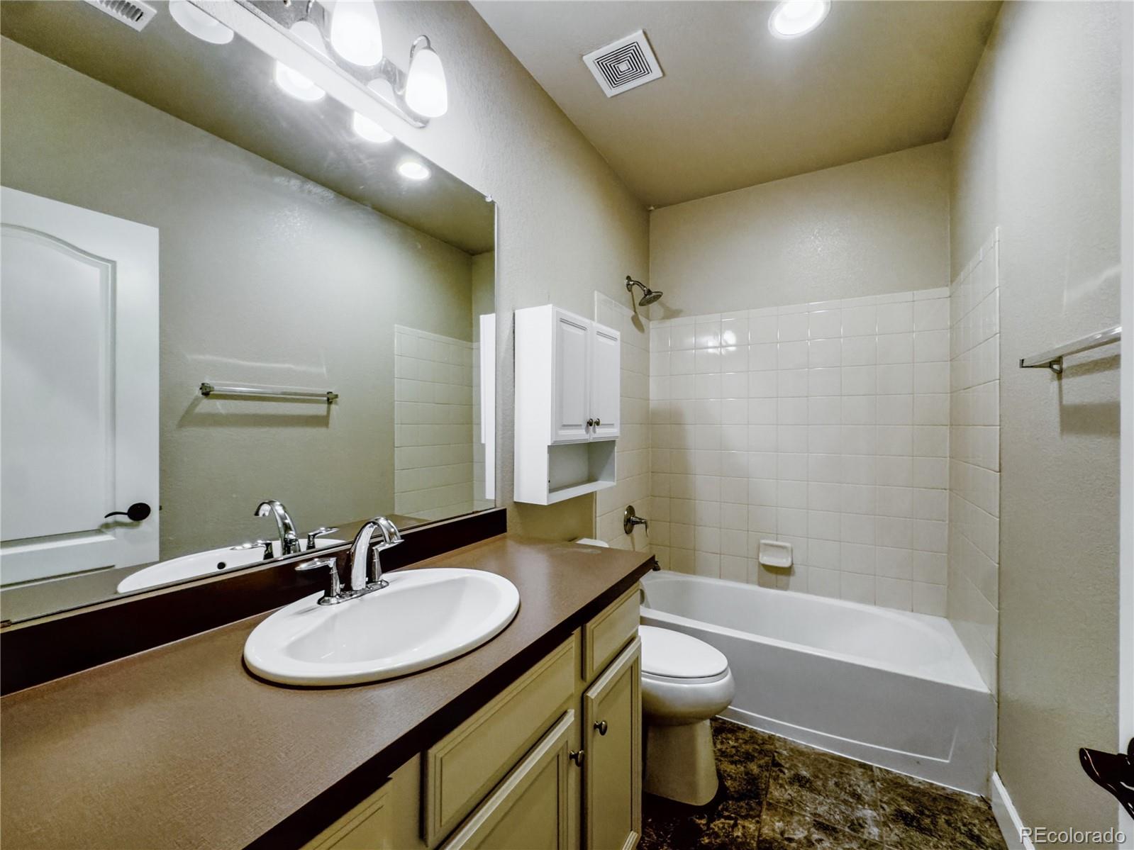 MLS Image #23 for 26903 e easter place,aurora, Colorado