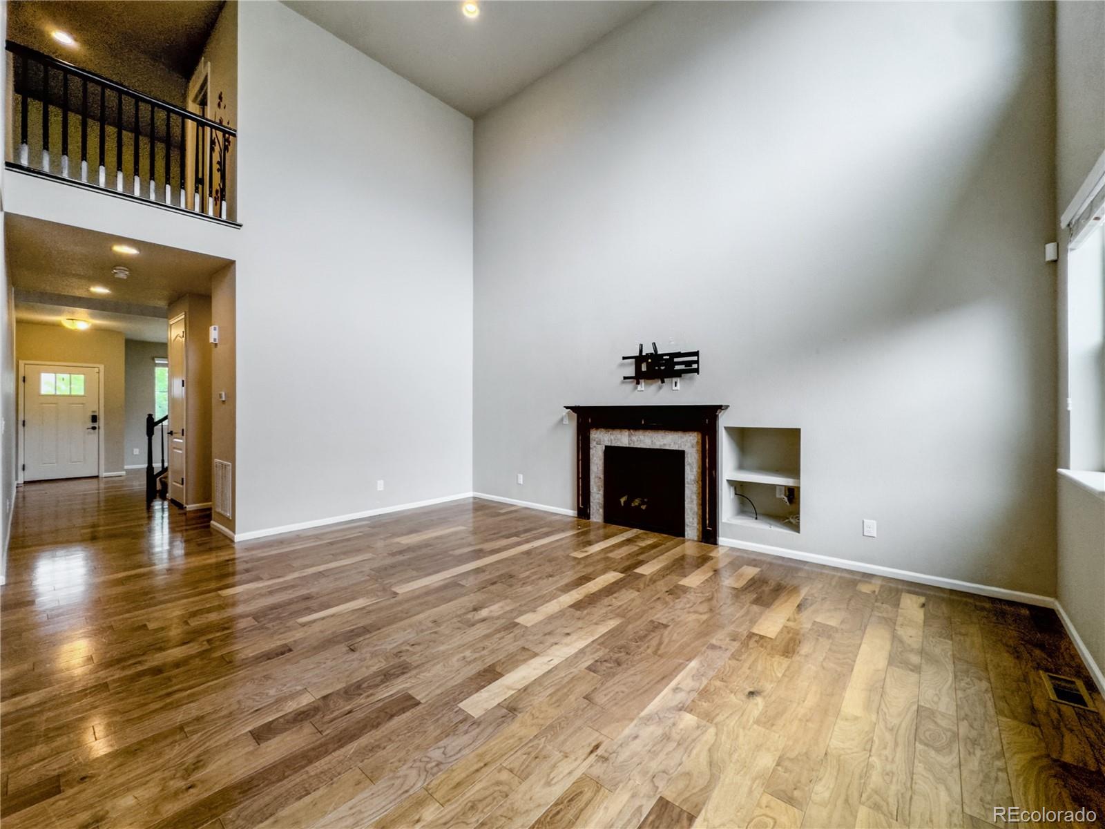 MLS Image #3 for 26903 e easter place,aurora, Colorado