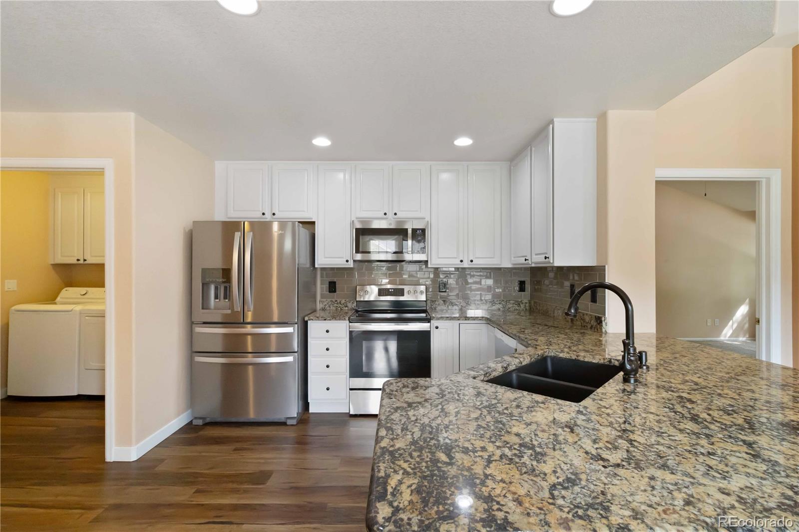 MLS Image #10 for 23683 e links place,aurora, Colorado