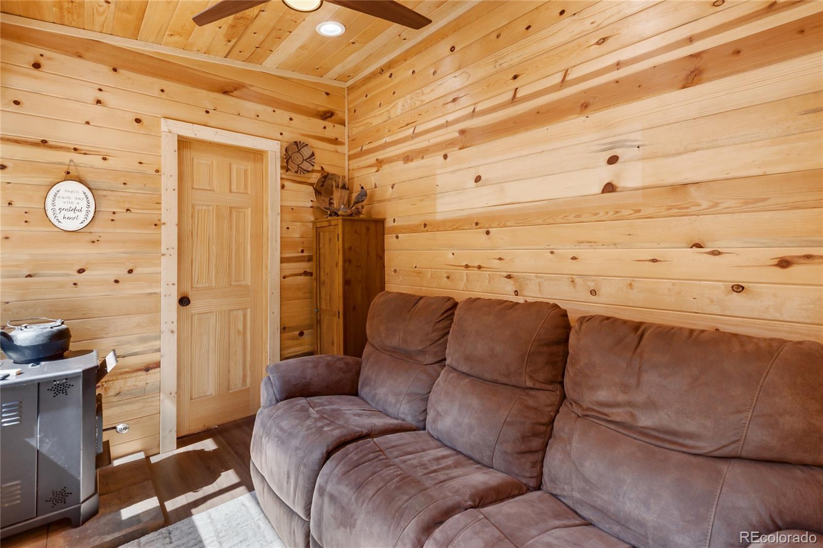 MLS Image #11 for 85  terrace lane,florissant, Colorado