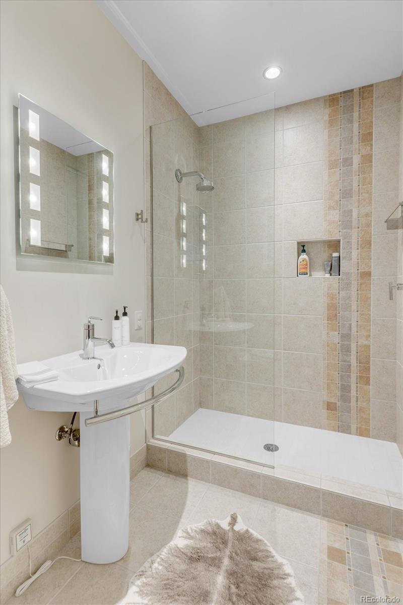 MLS Image #30 for 301  monroe street,denver, Colorado