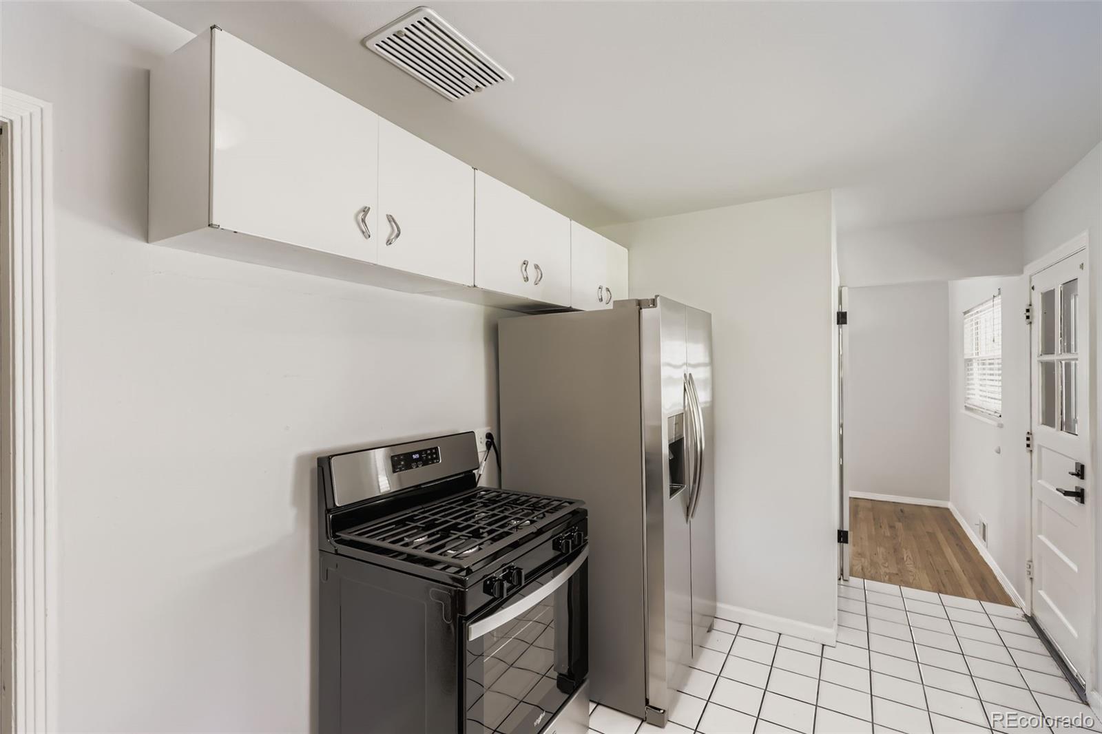 MLS Image #10 for 2821 s kearney street,denver, Colorado