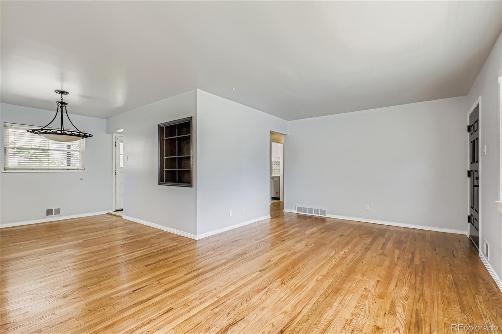 MLS Image #4 for 2821 s kearney street,denver, Colorado