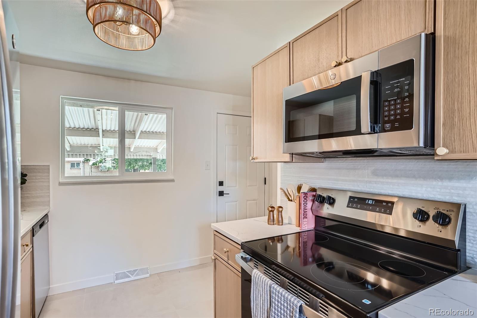 MLS Image #11 for 1240 s chase street,lakewood, Colorado