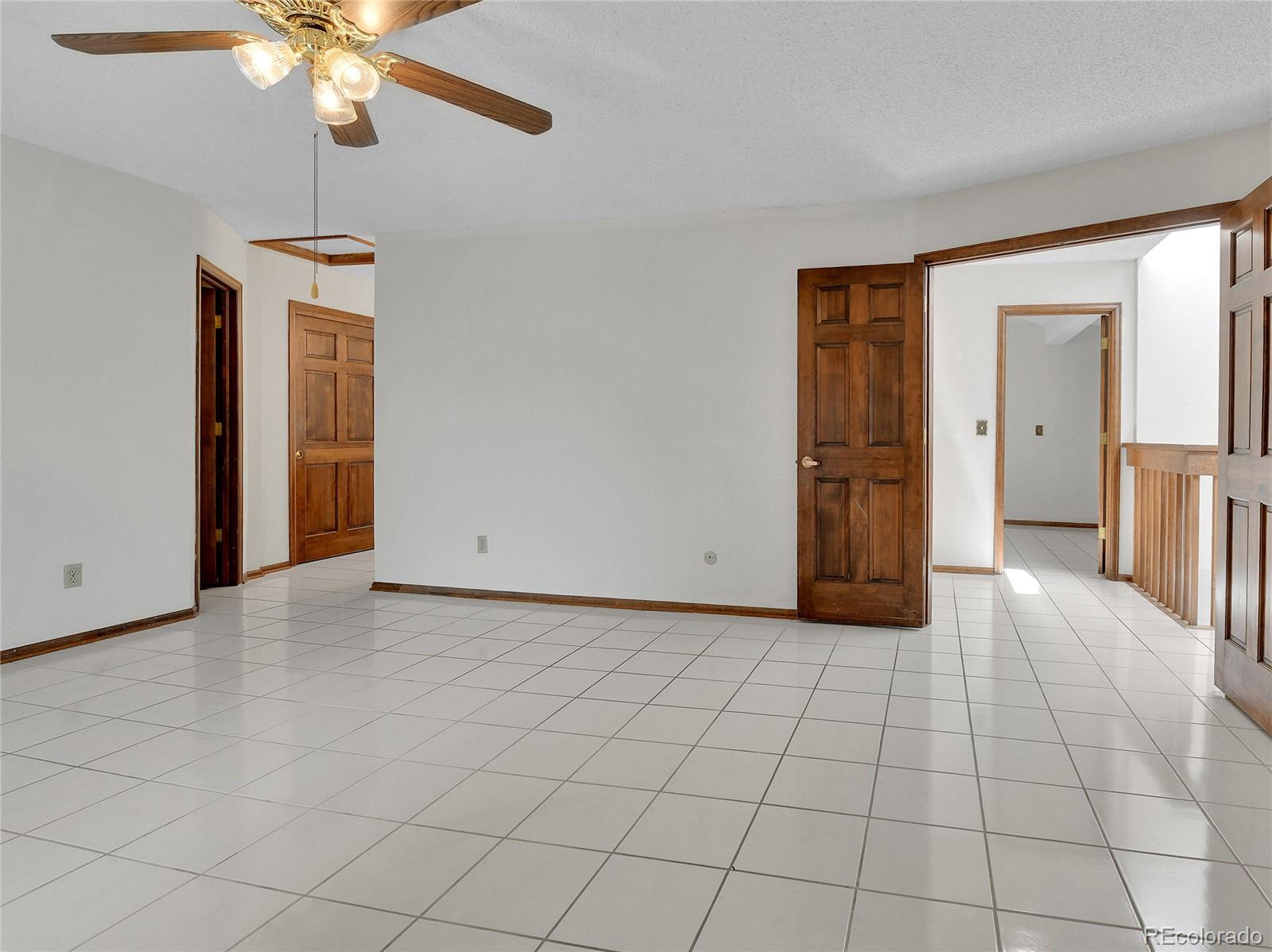 MLS Image #14 for 14164 e layton drive,aurora, Colorado