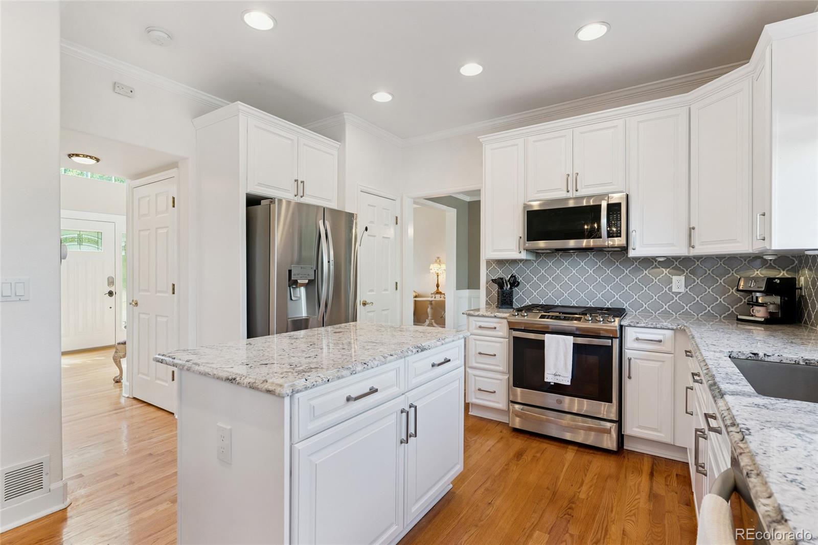 MLS Image #12 for 10085  brisbane lane,highlands ranch, Colorado