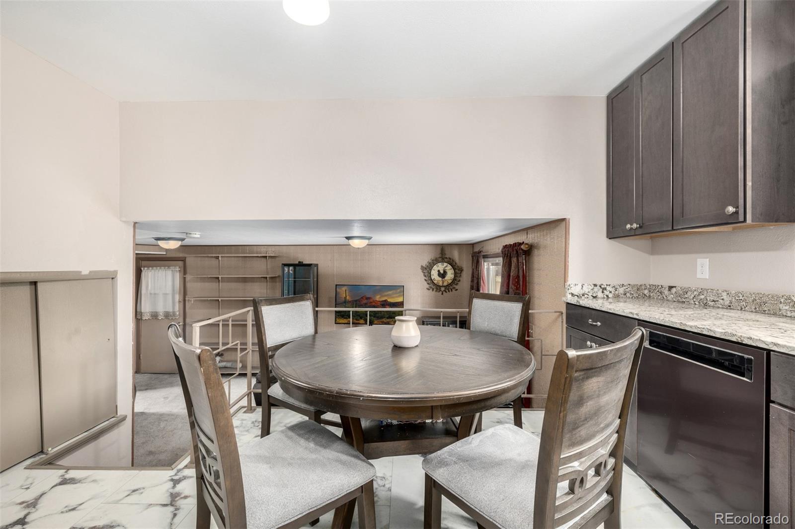 MLS Image #13 for 1473 s monaco parkway,denver, Colorado