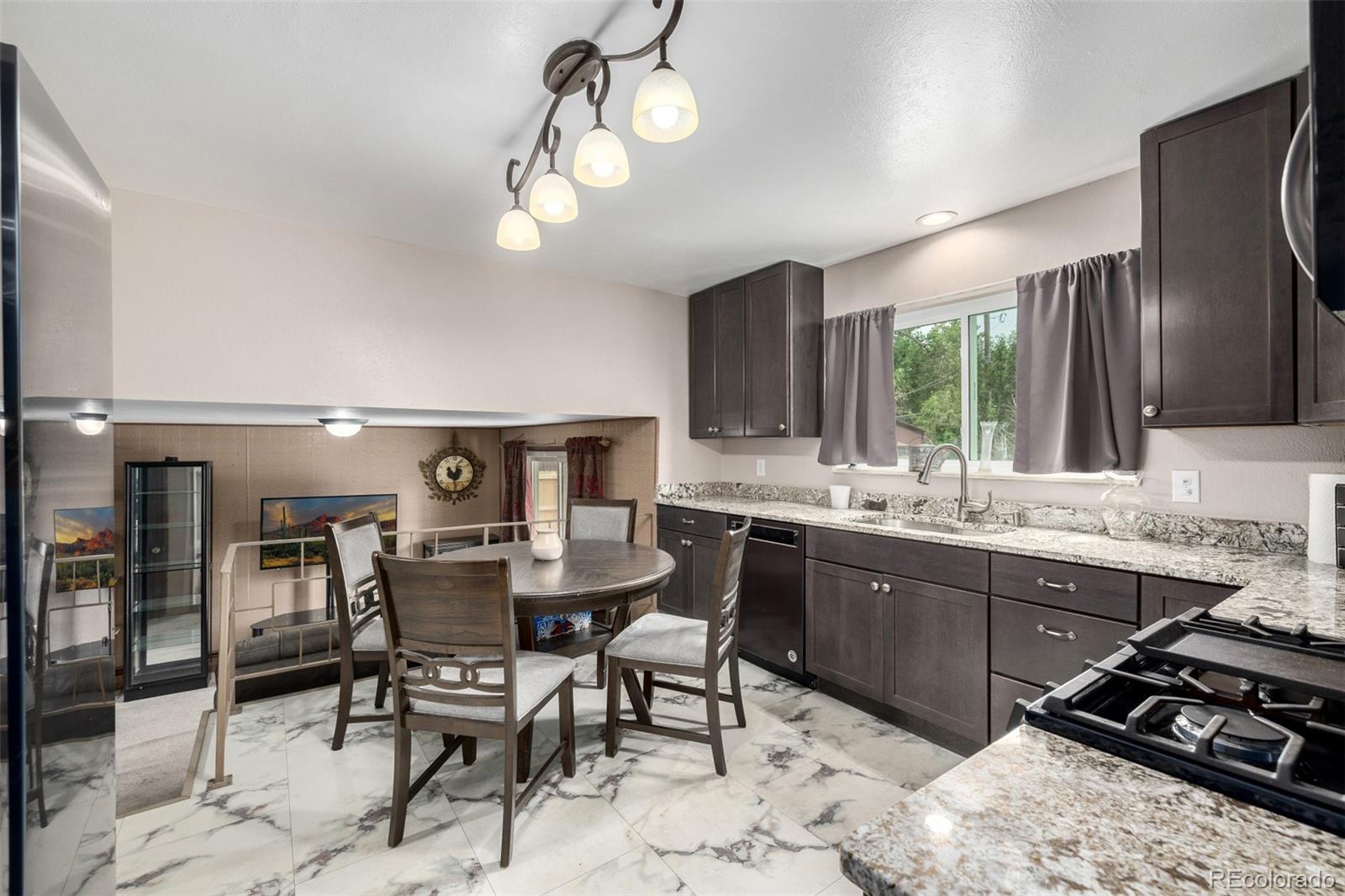 MLS Image #14 for 1473 s monaco parkway,denver, Colorado