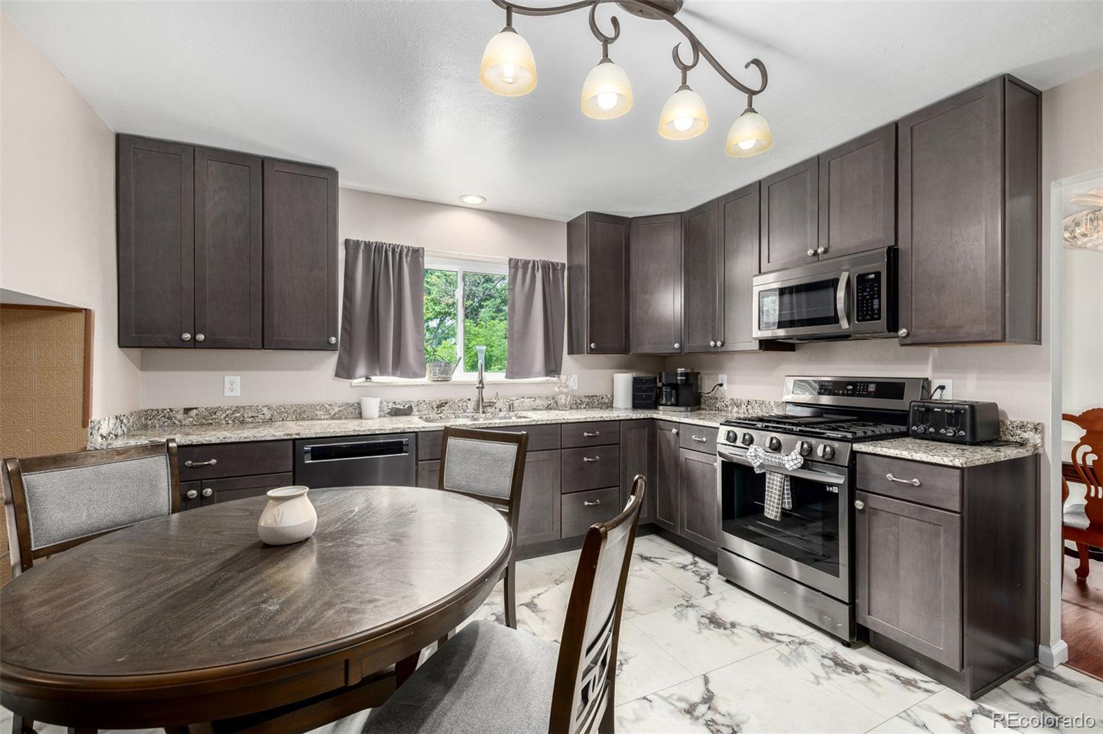 MLS Image #15 for 1473 s monaco parkway,denver, Colorado