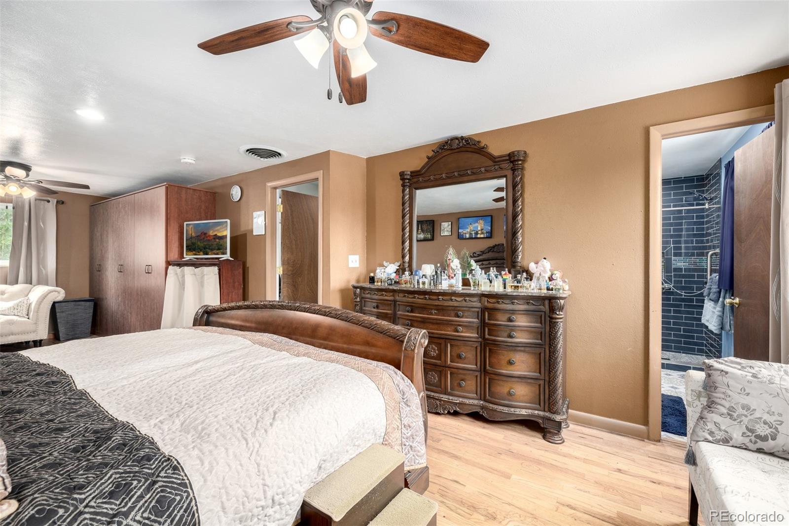 MLS Image #21 for 1473 s monaco parkway,denver, Colorado