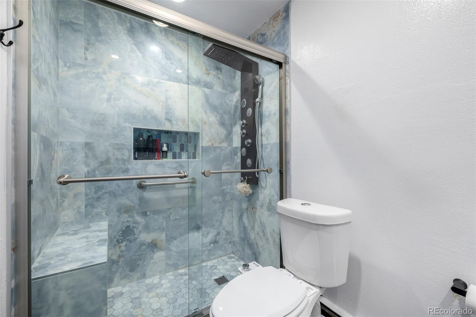 MLS Image #28 for 1473 s monaco parkway,denver, Colorado