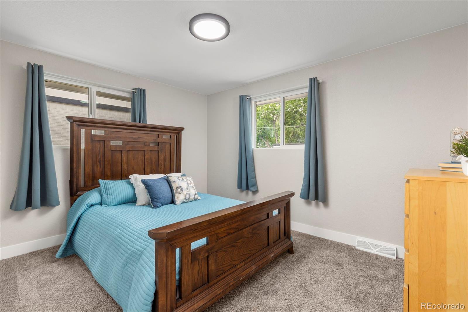 MLS Image #11 for 3222  blackhawk circle,aurora, Colorado