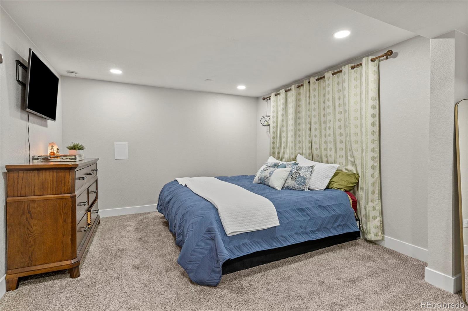 MLS Image #24 for 3222  blackhawk circle,aurora, Colorado