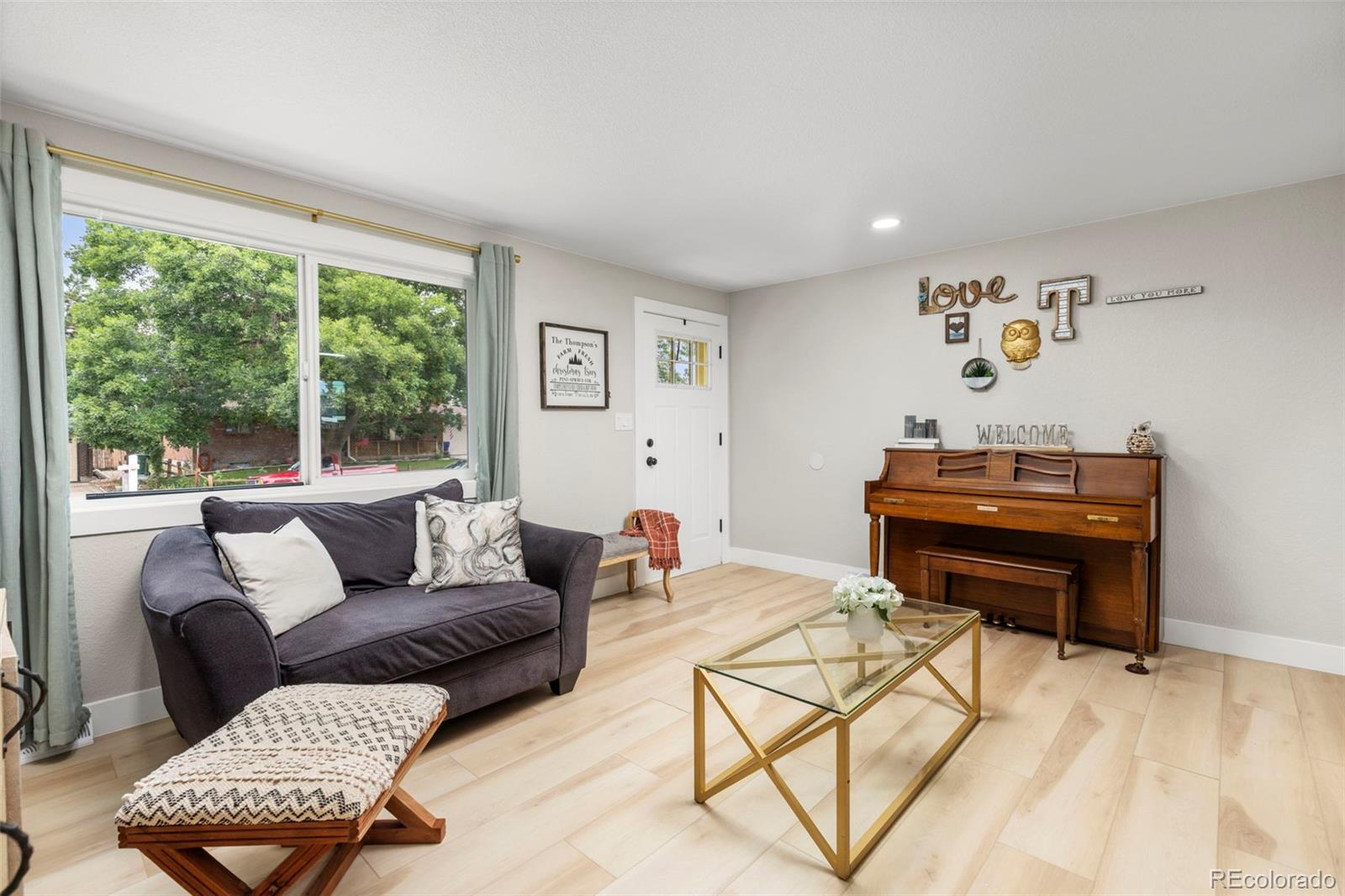 MLS Image #6 for 3222  blackhawk circle,aurora, Colorado