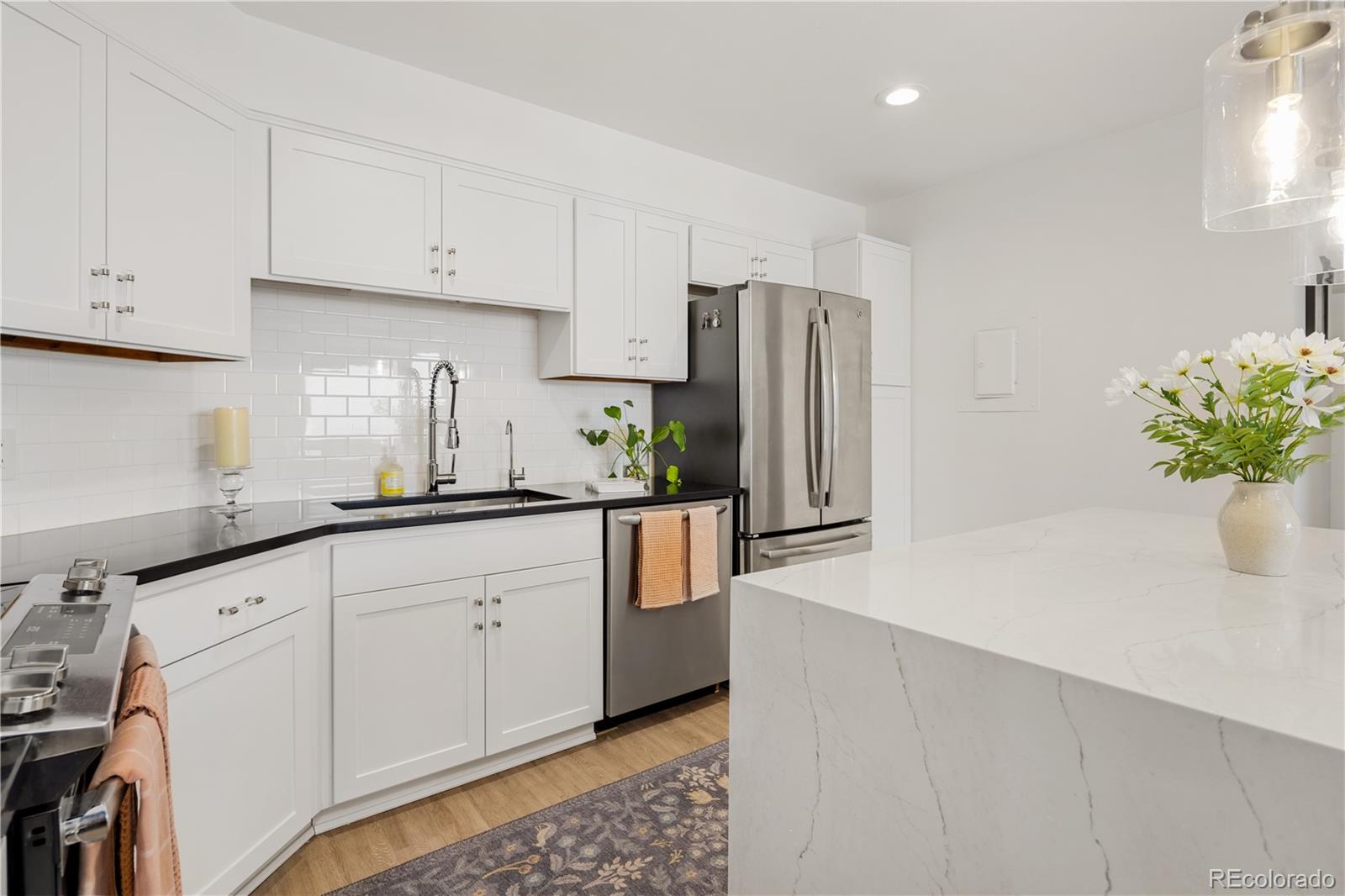 MLS Image #16 for 1625  larimer street,denver, Colorado