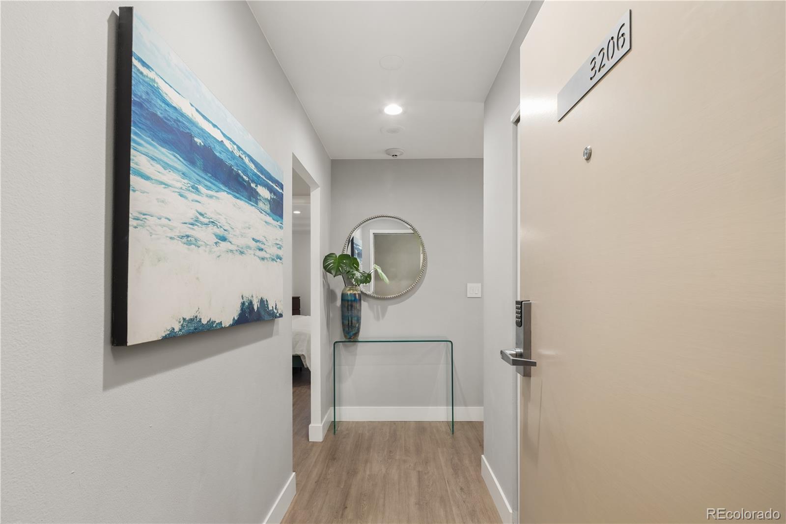 MLS Image #4 for 1625  larimer street,denver, Colorado