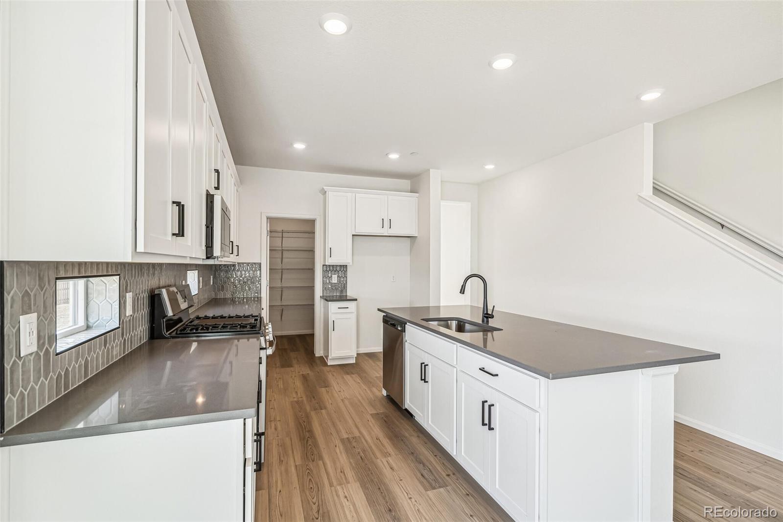 MLS Image #12 for 11114  xanadu street,commerce city, Colorado