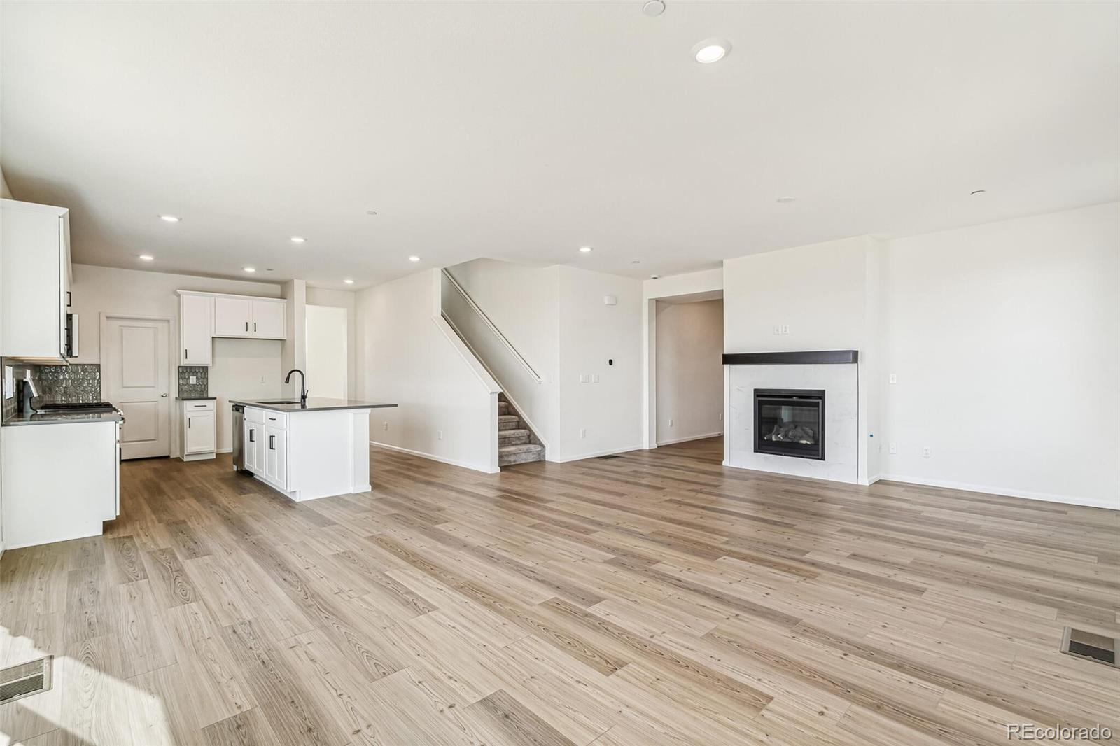 MLS Image #2 for 11114  xanadu street,commerce city, Colorado