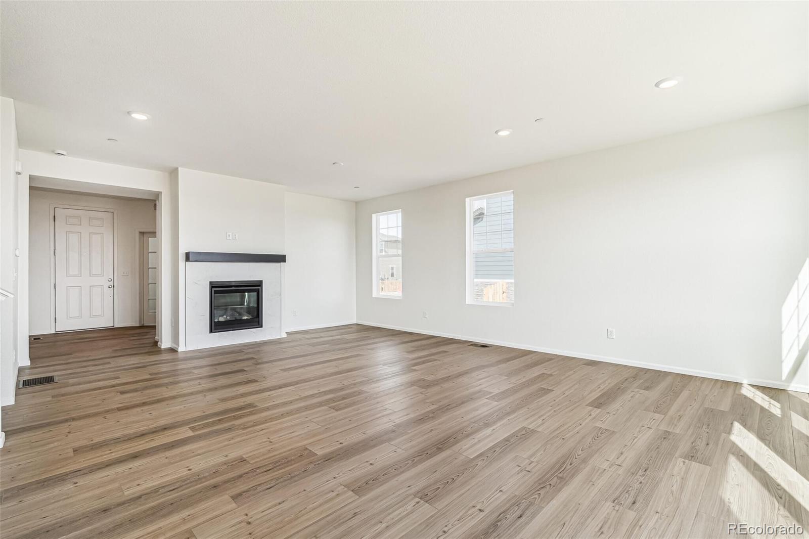MLS Image #4 for 11114  xanadu street,commerce city, Colorado