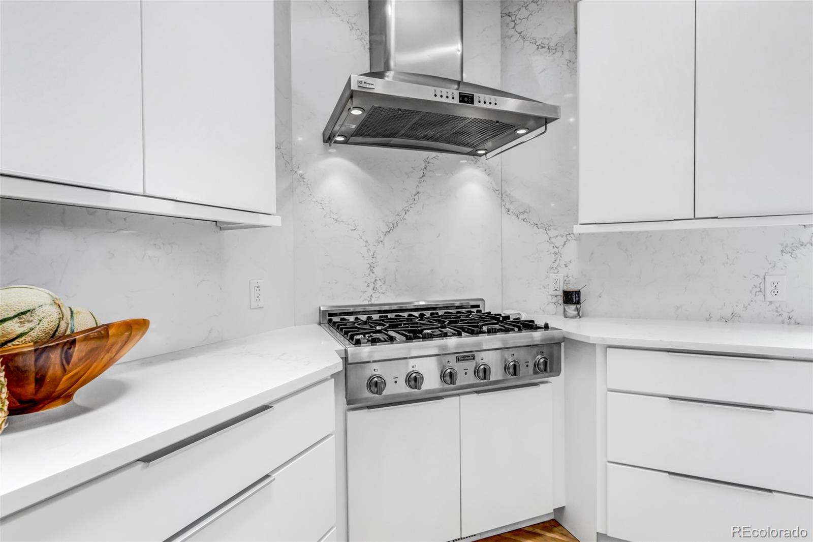 MLS Image #12 for 3460 s bellaire street,denver, Colorado