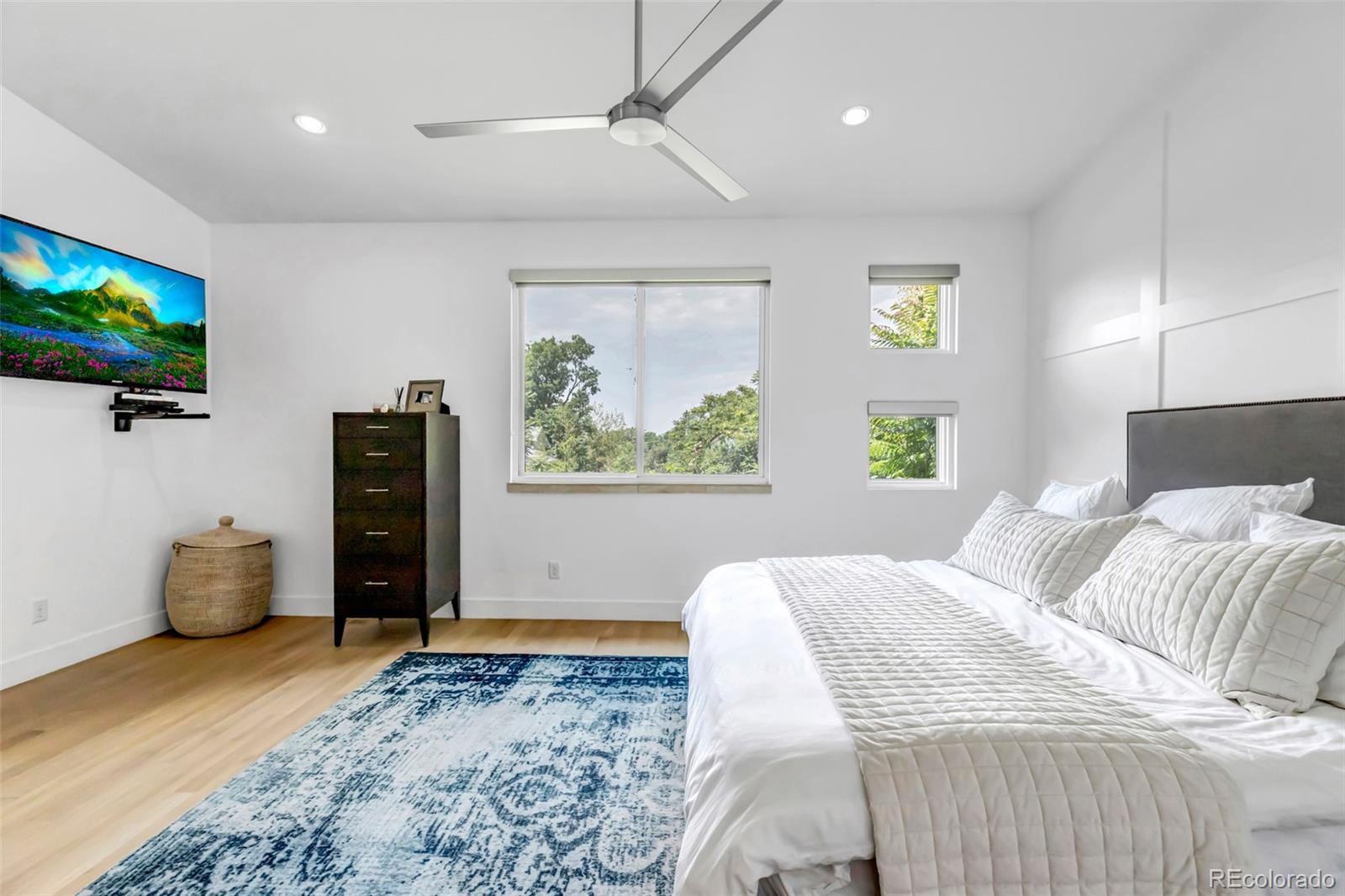 MLS Image #18 for 3460 s bellaire street,denver, Colorado