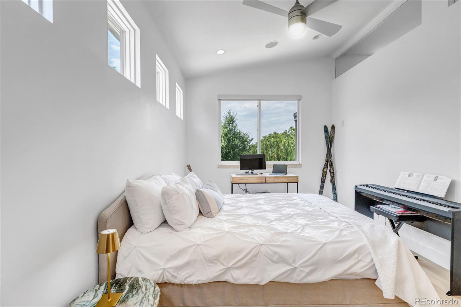 MLS Image #23 for 3460 s bellaire street,denver, Colorado