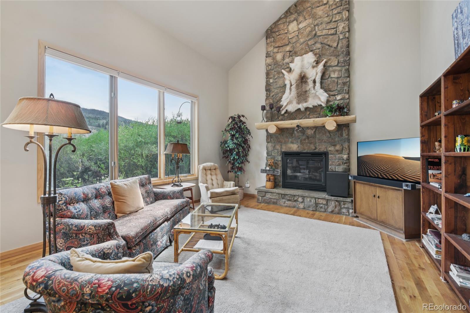 MLS Image #3 for 1545  legend lake circle,silverthorne, Colorado