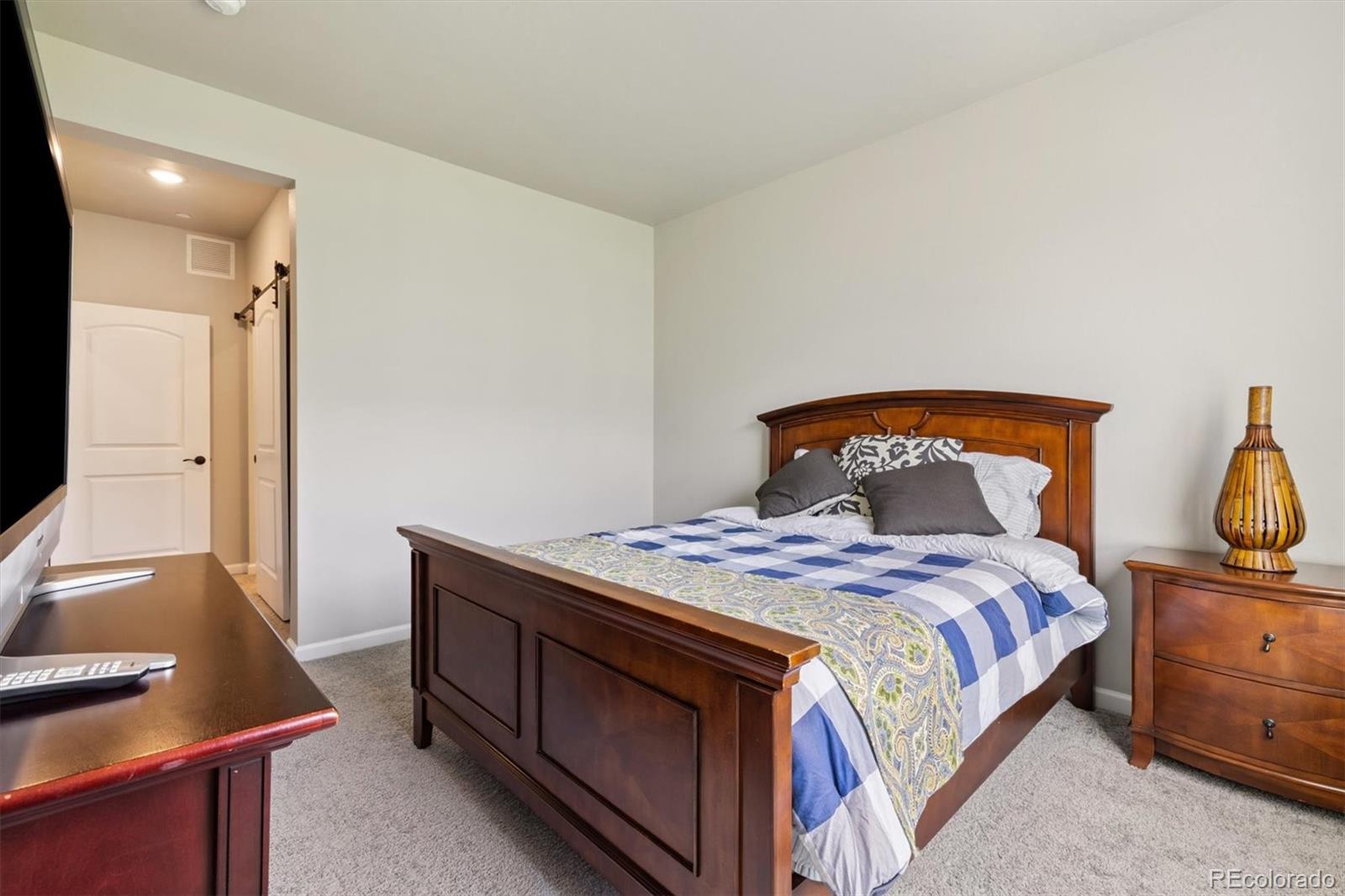 MLS Image #10 for 6153 n ceylon street,denver, Colorado