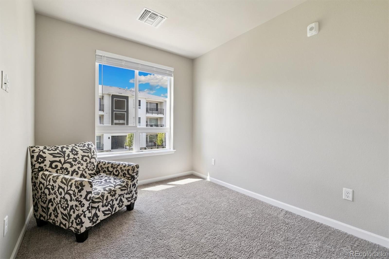 MLS Image #16 for 6153 n ceylon street,denver, Colorado