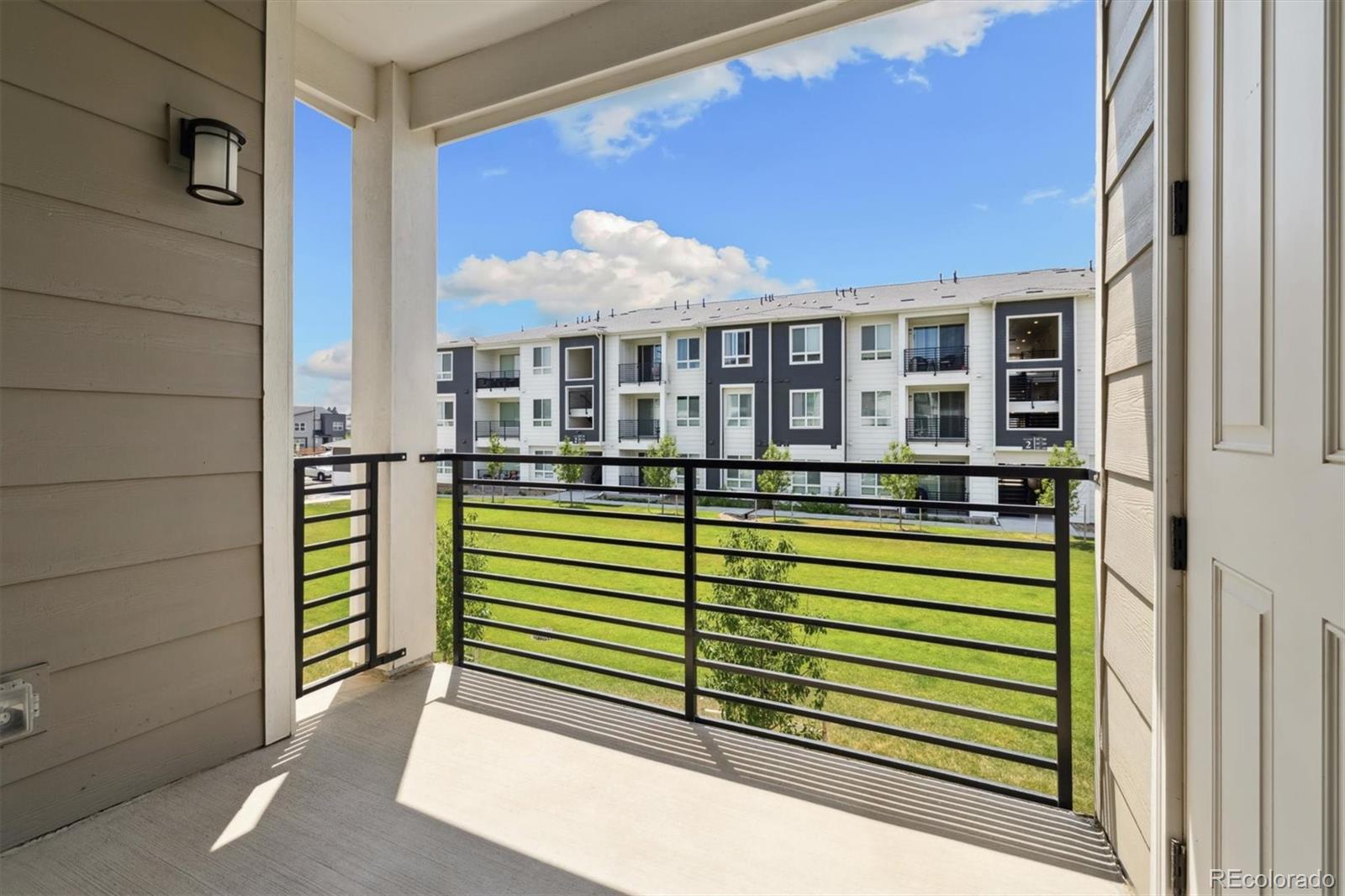 MLS Image #20 for 6153 n ceylon street,denver, Colorado