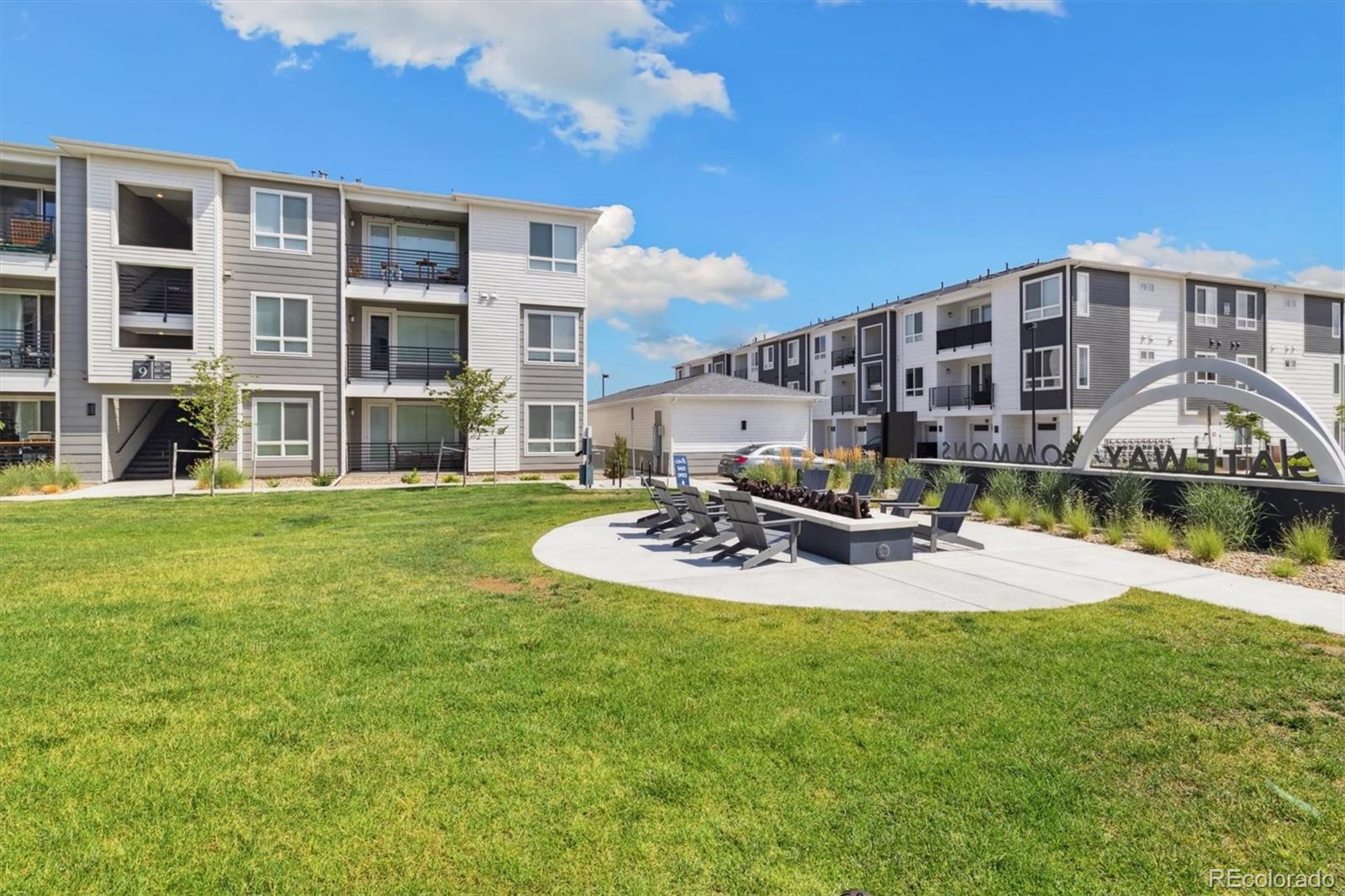 MLS Image #23 for 6153 n ceylon street,denver, Colorado