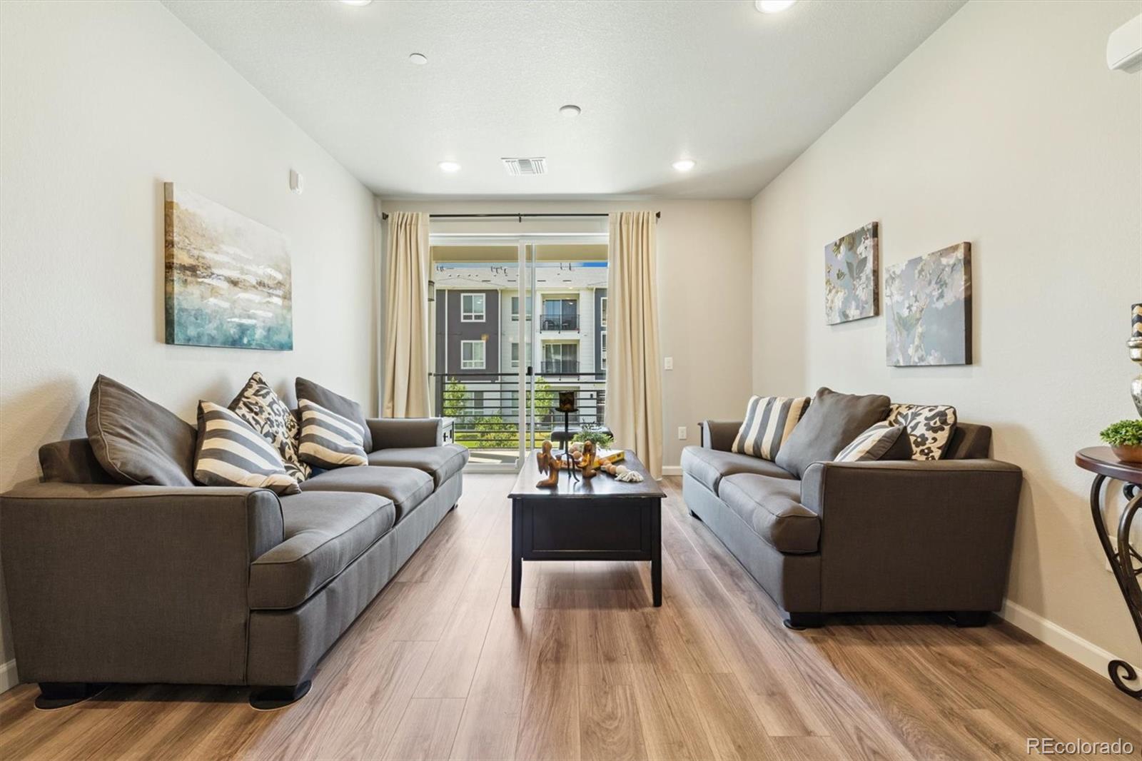MLS Image #5 for 6153 n ceylon street,denver, Colorado