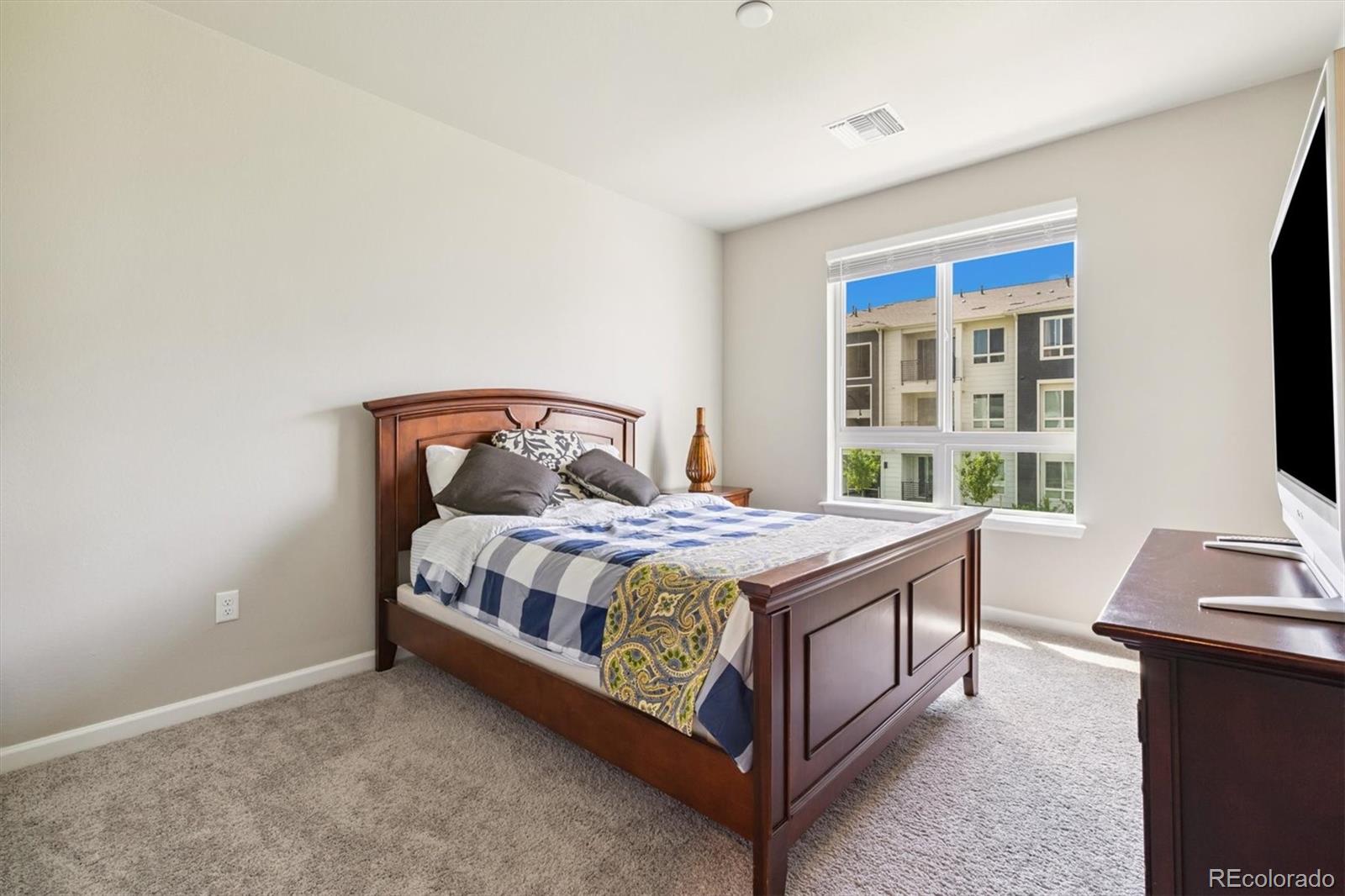 MLS Image #8 for 6153 n ceylon street,denver, Colorado