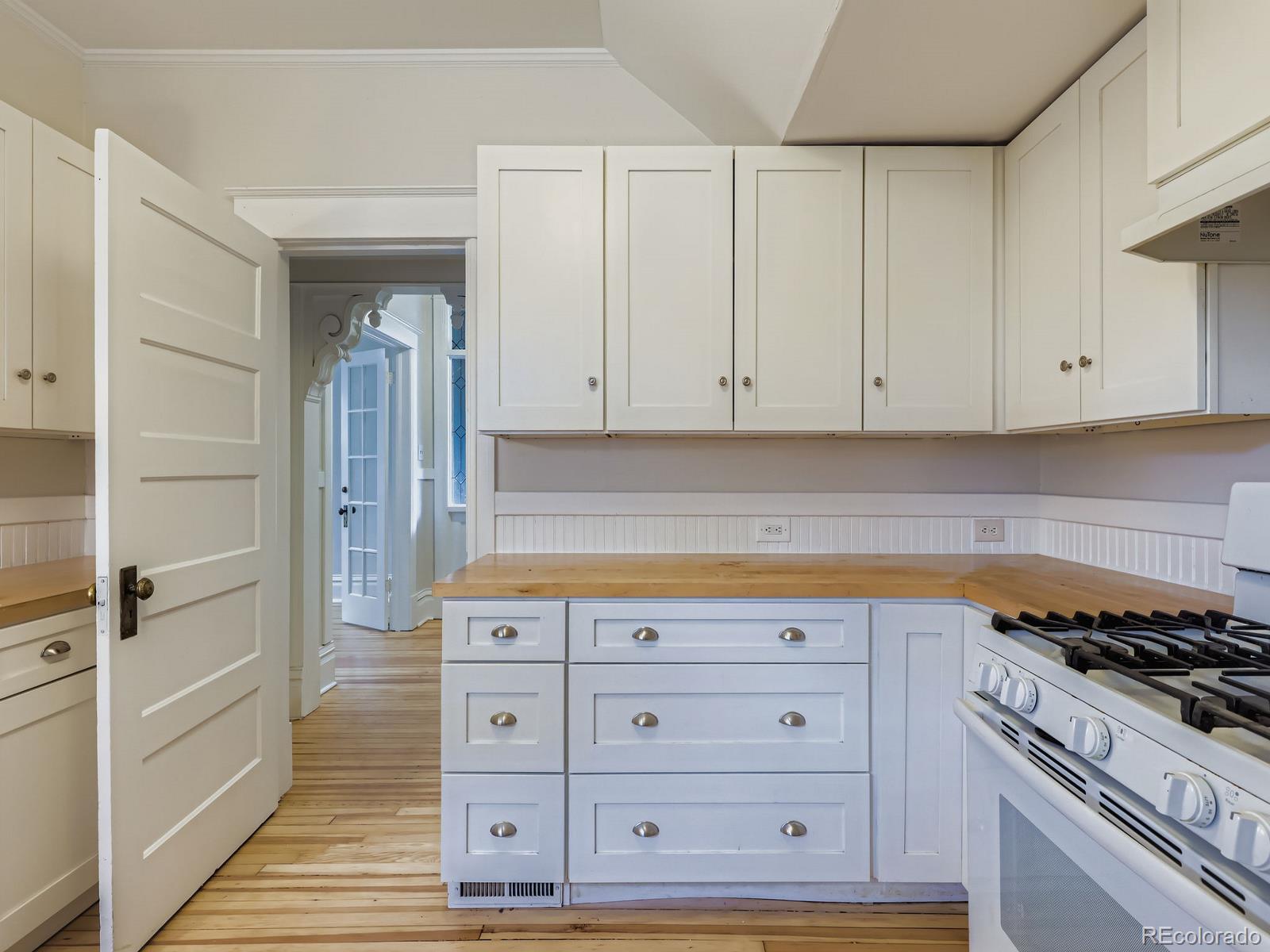 MLS Image #5 for 2209 e 16th avenue,denver, Colorado
