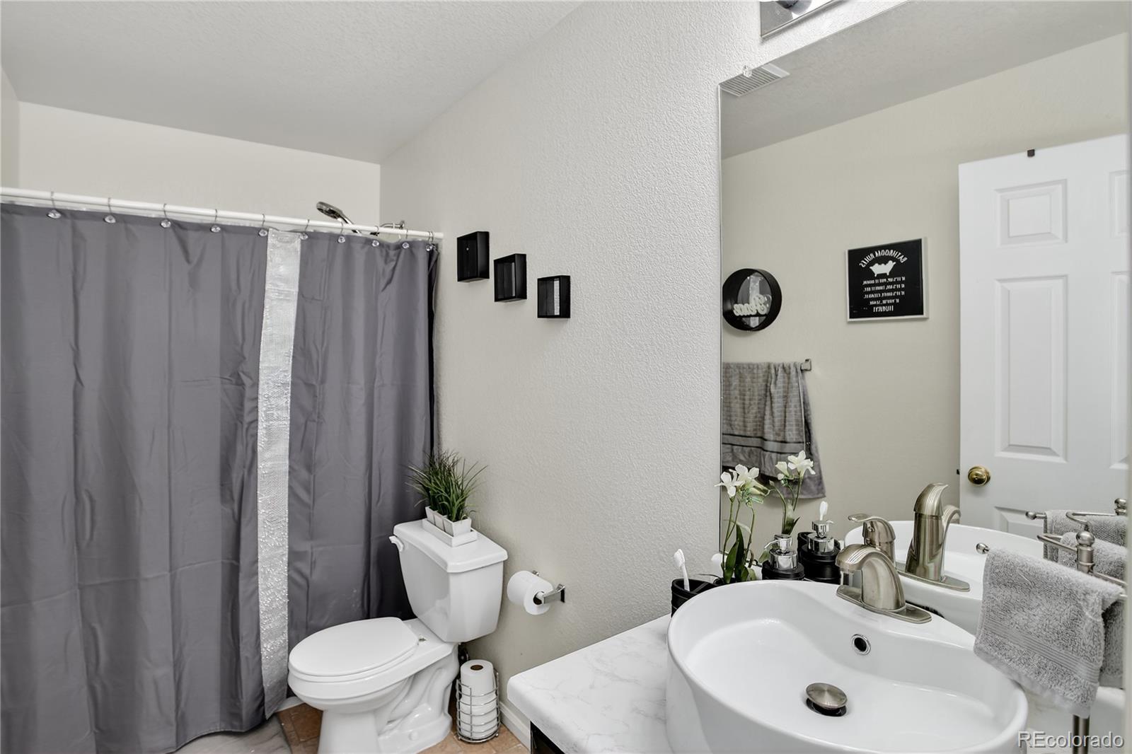 MLS Image #18 for 5420 s shawnee way,aurora, Colorado