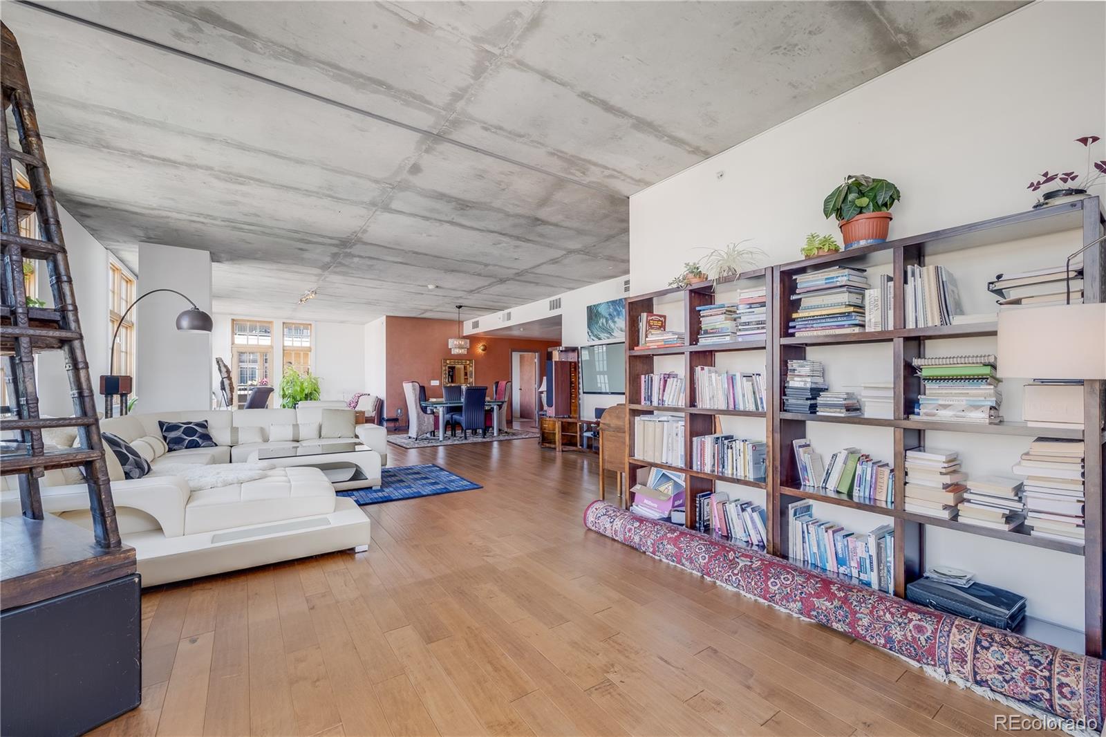 MLS Image #17 for 275 s harrison street,denver, Colorado